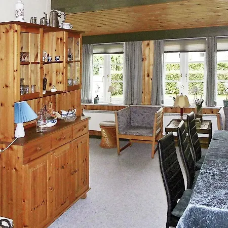 펜션 Holiday Home Kastanievej Broager