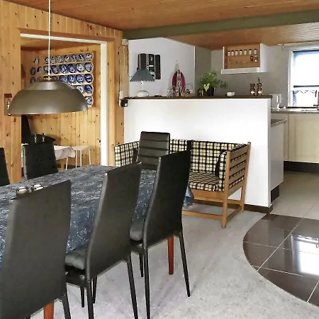 펜션 Holiday Home Kastanievej Broager